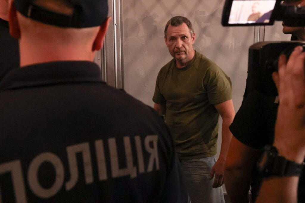 Михайло Сцельніков у Галицькому районному суді Львова, 2 вересня 2025 року. Фото: Стас Юрченко, Ґрати